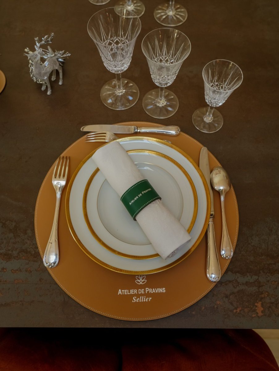 Table Set – Premium – Image 2